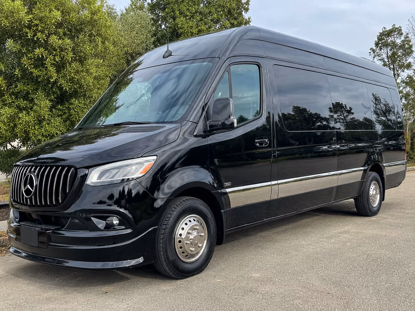 15 passenger sprinter van
