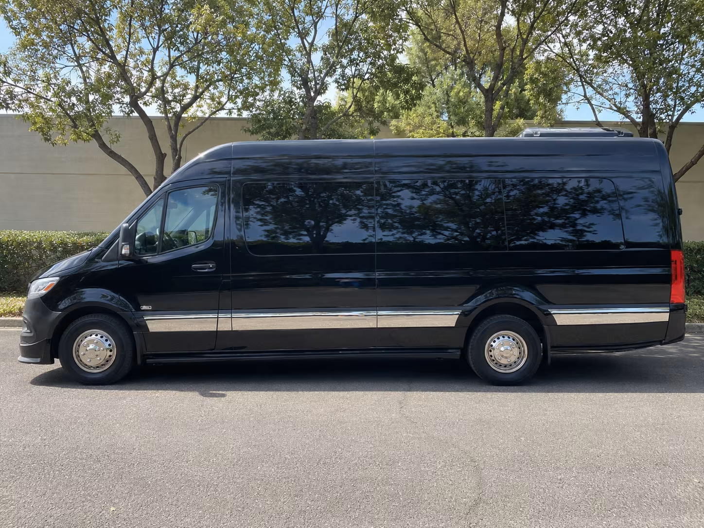find the perfect transportation for your next wedding 1