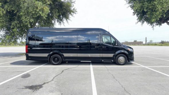 sprinter limousine denton